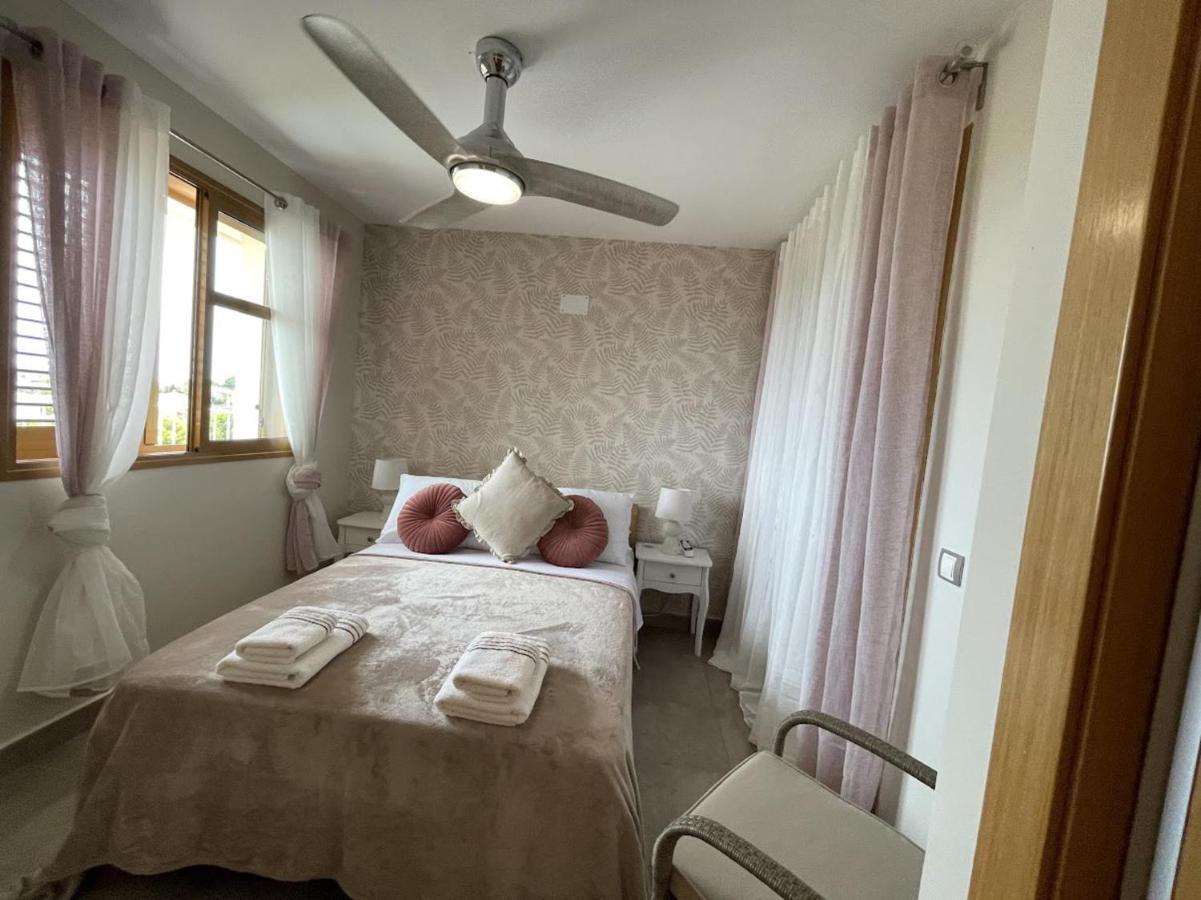Modern 2-Floor Penthouse With Sea Views - Sleeps 7 Apartment ฟีเนสตรัต ภายนอก รูปภาพ